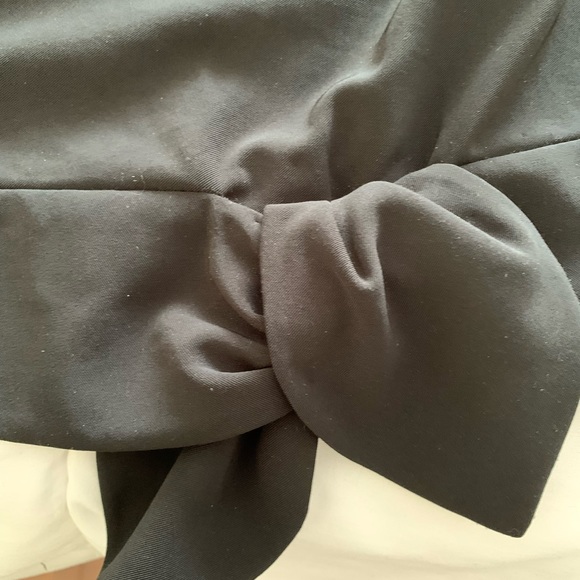 Authentic vintage Prada black skirt size 44 with bow on the back - Picture 8 of 13